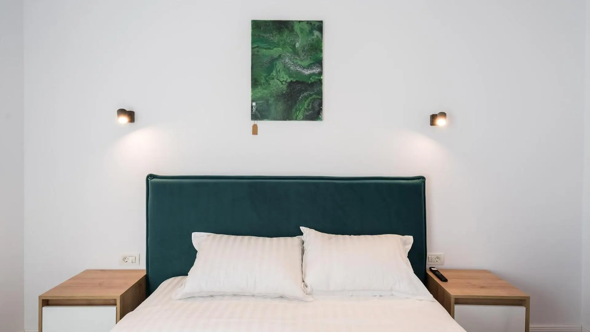 Apartment Pastel Green I 1 Bedroom Apt With Terrace Voluntari Romania